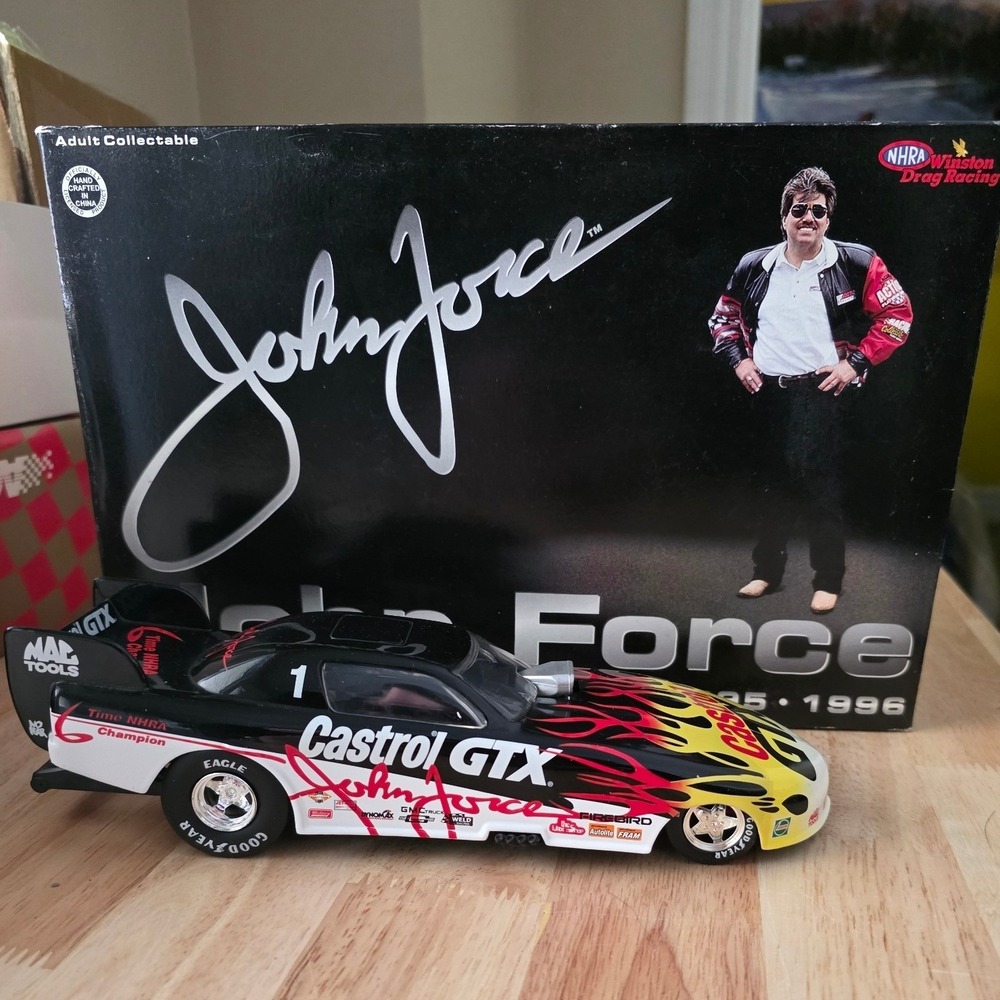 John Force Castrol GTX NHRA Funny Car‎ 1:24 Diecast Action Performance 6x Champ